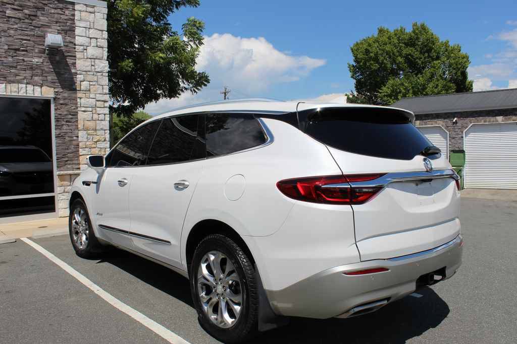 Used 2018 Buick Enclave Avenir w/ Avenir Technology Package FWD image 8