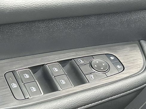 New 2026 Nissan Armada SV RWD image 18