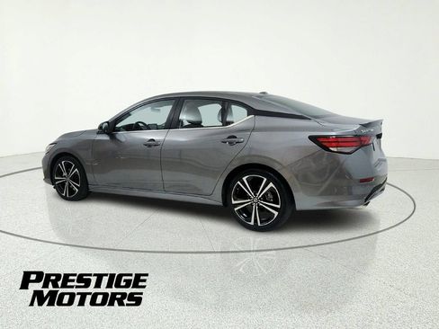 Used 2023 Nissan Sentra SR FWD image 4