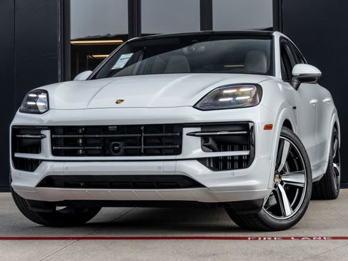 New 2025 Porsche Cayenne S AWD/4WD image 1