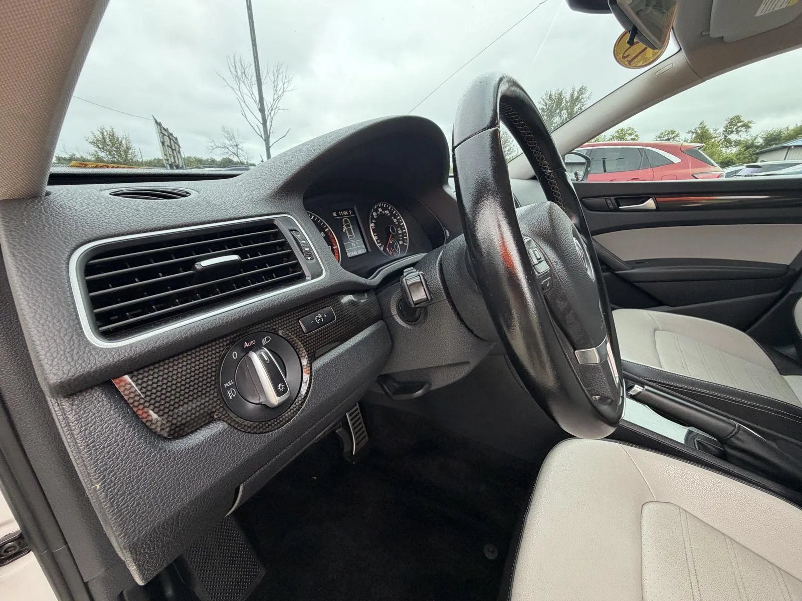 Used 2015 Volkswagen Passat 1.8T Sport FWD image 11