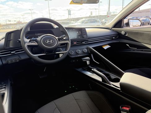 New 2026 Hyundai Elantra SE image 22
