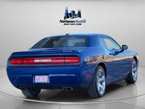 Used 2012 Dodge Challenger SXT Plus image 3