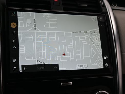 Used 2022 Land Rover Discovery HSE R-Dynamic image 15