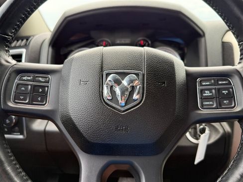 Used 2019 RAM 1500 Classic SLT w/ SLT Plus D←cor Group AWD/4WD image 22