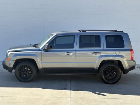 Used 2014 Jeep Patriot Sport w/ Power Value Group image 5