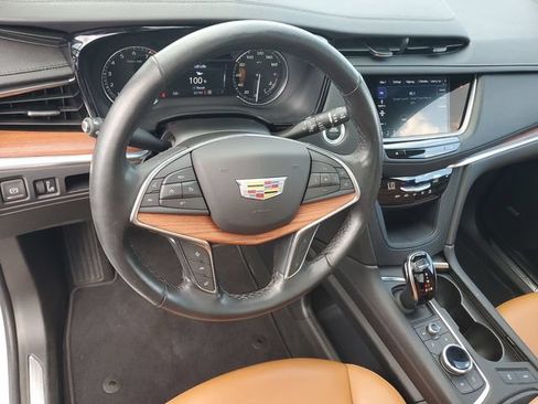 Certified 2024 Cadillac XT5 Premium Luxury w/ LPO, Floor Liner Package AWD/4WD image 12