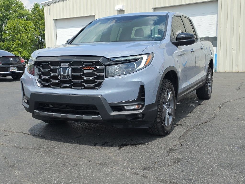 Certified 2025 Honda Ridgeline TrailSport image 3