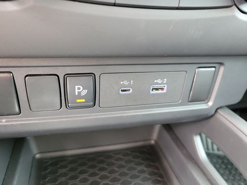 Used 2025 Nissan Frontier S AWD/4WD image 18