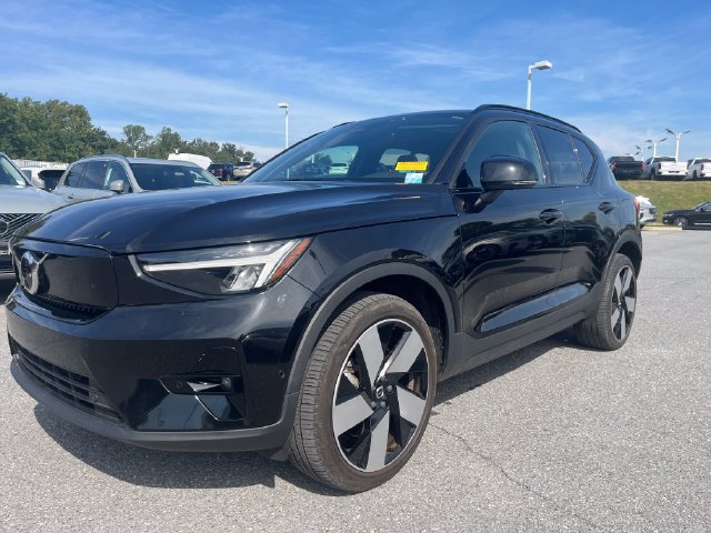 Certified 2023 Volvo XC40 Recharge Ultimate AWD/4WD image 1