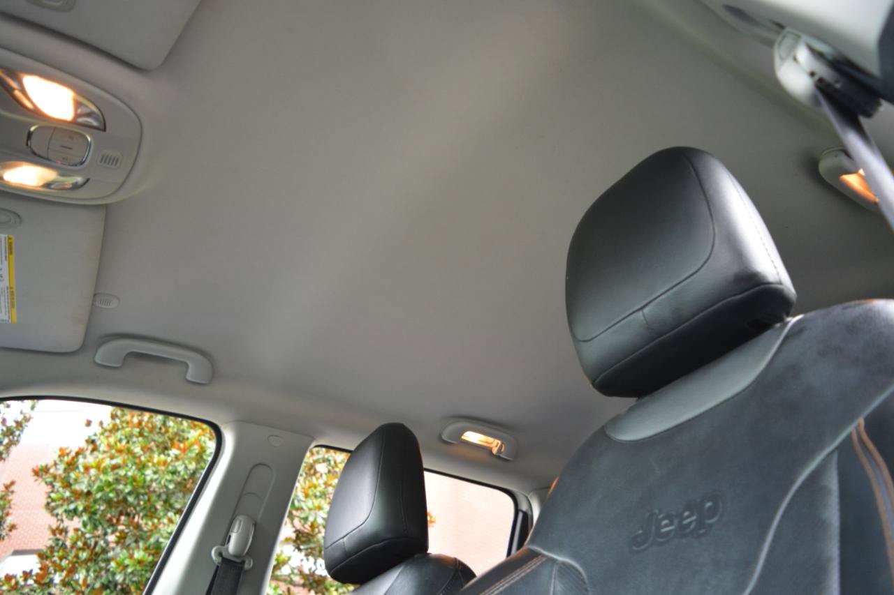 Used 2020 Jeep Compass Limited FWD image 23