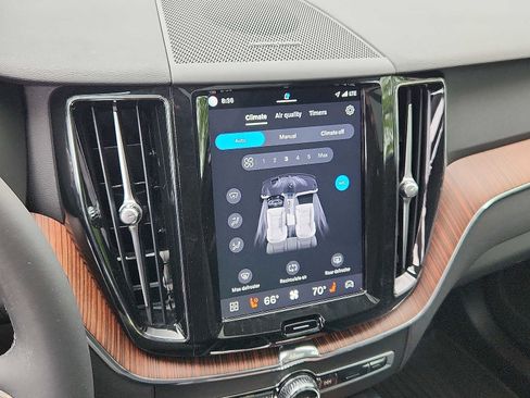 Certified 2024 Volvo XC60 B5 Plus w/ Protection Package Premier AWD/4WD image 15