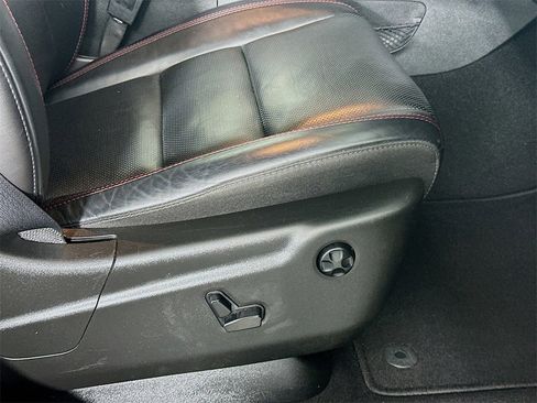 Used 2024 Dodge Durango GT image 23