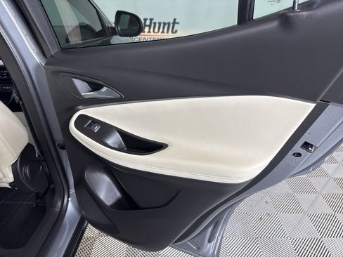 Used 2023 Buick Encore GX Preferred w/ Cold Weather Comfort Package image 23