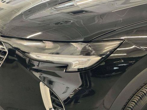 Used 2023 Buick Envision Preferred image 7