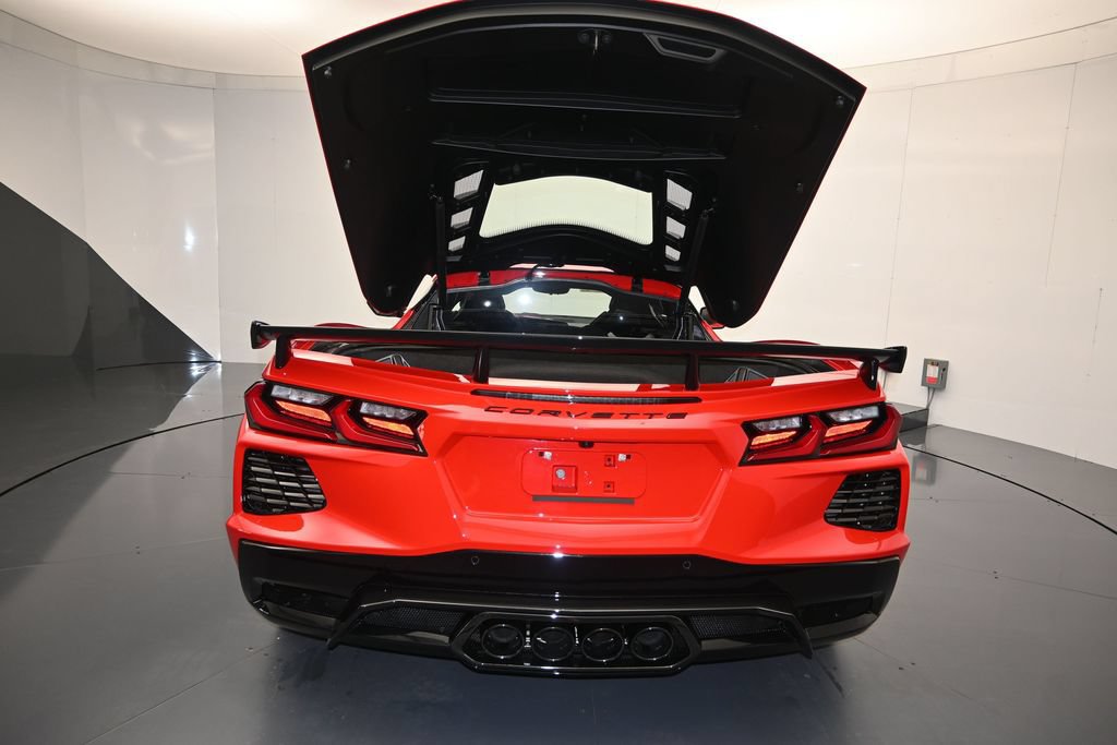 New 2027 Chevrolet Corvette Stingray Coupe w/ 2LT RWD image 24