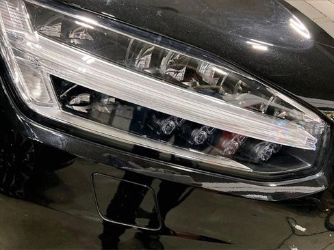 Certified 2024 Volvo XC90 T8 Ultimate w/ Protection Package Premier image 30