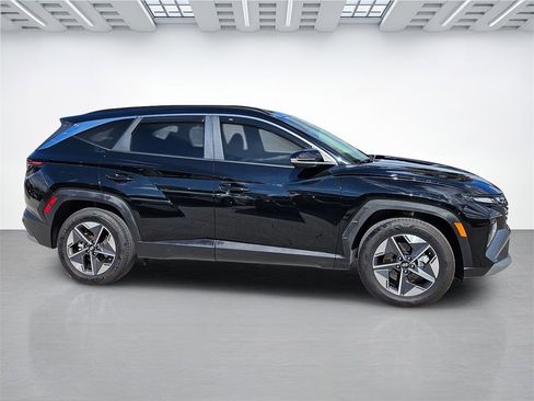 Used 2025 Hyundai Tucson SEL image 4