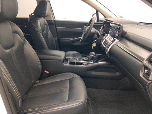 Used 2021 Kia Sorento LX FWD image 21