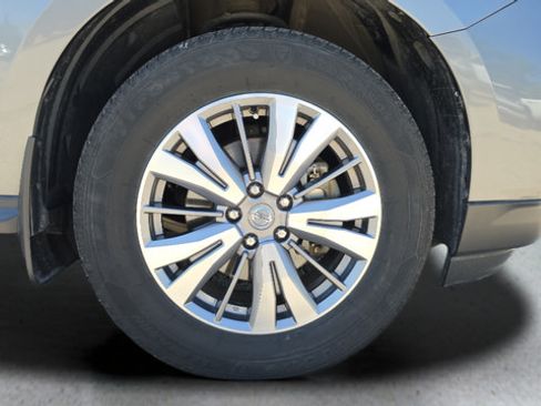 Used 2020 Nissan Pathfinder SL w/ Cargo Package AWD/4WD image 25