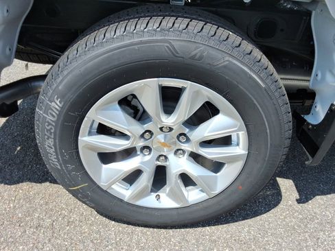 Used 2026 Chevrolet Silverado 1500 Custom image 14