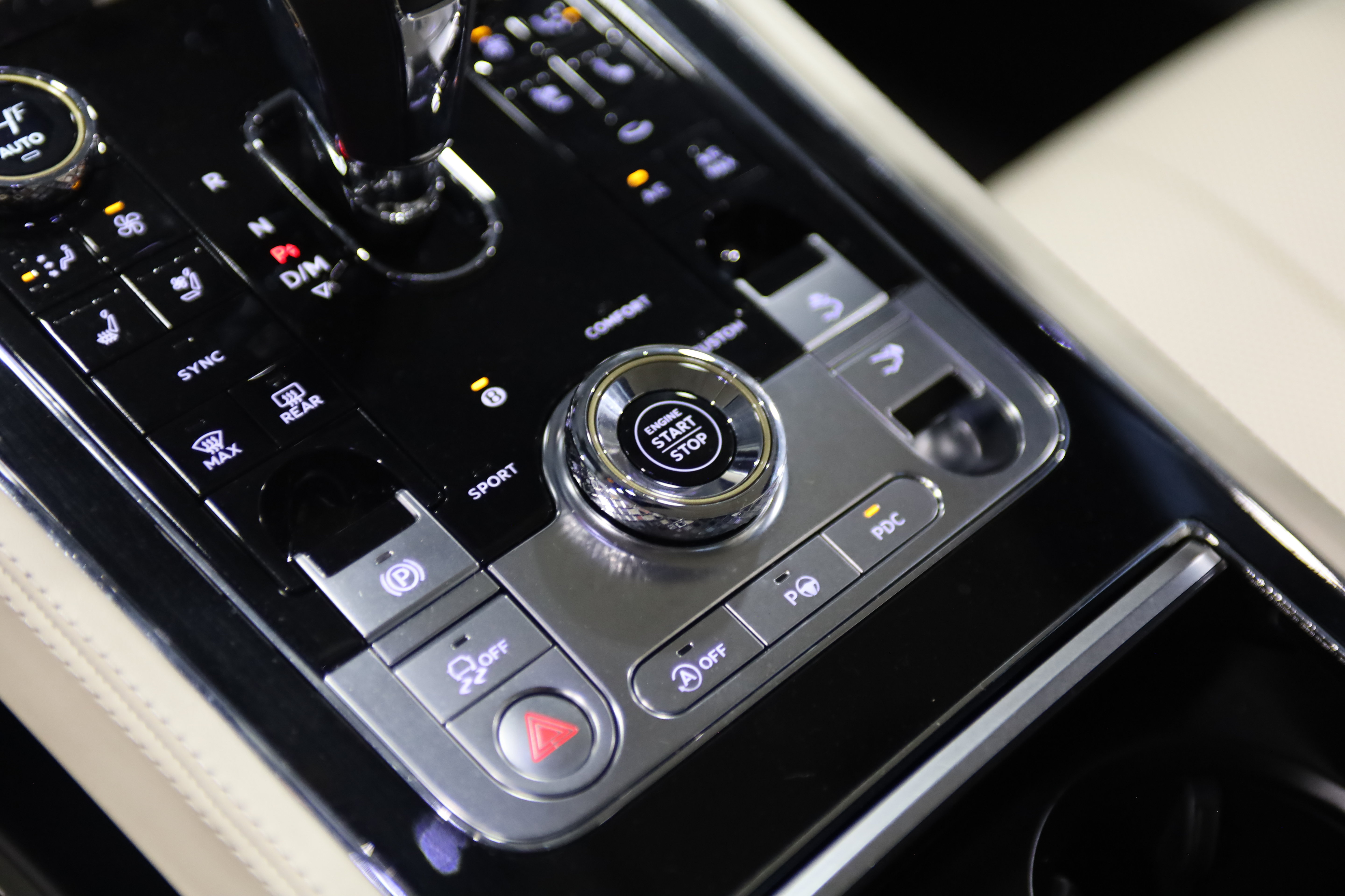 Used 2020 Bentley Continental GT AWD/4WD image 32