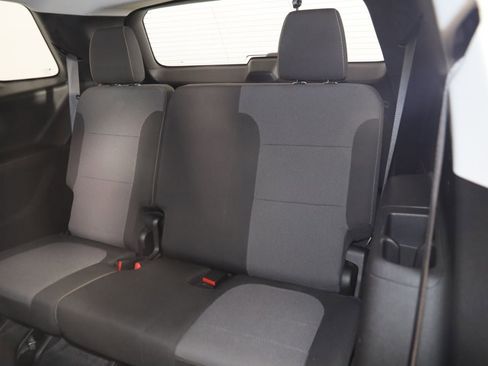 Used 2018 Chevrolet Traverse LT FWD image 47