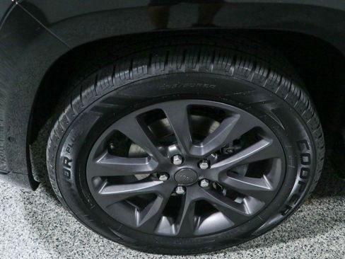 Used 2018 Jeep Grand Cherokee High Altitude RWD image 11
