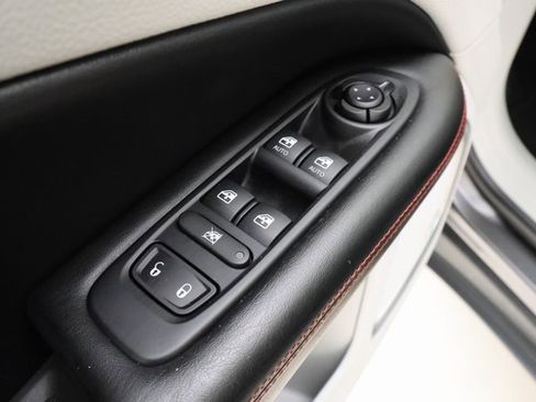 Used 2021 Jeep Compass Limited w/ Sun and Sound Group image 8