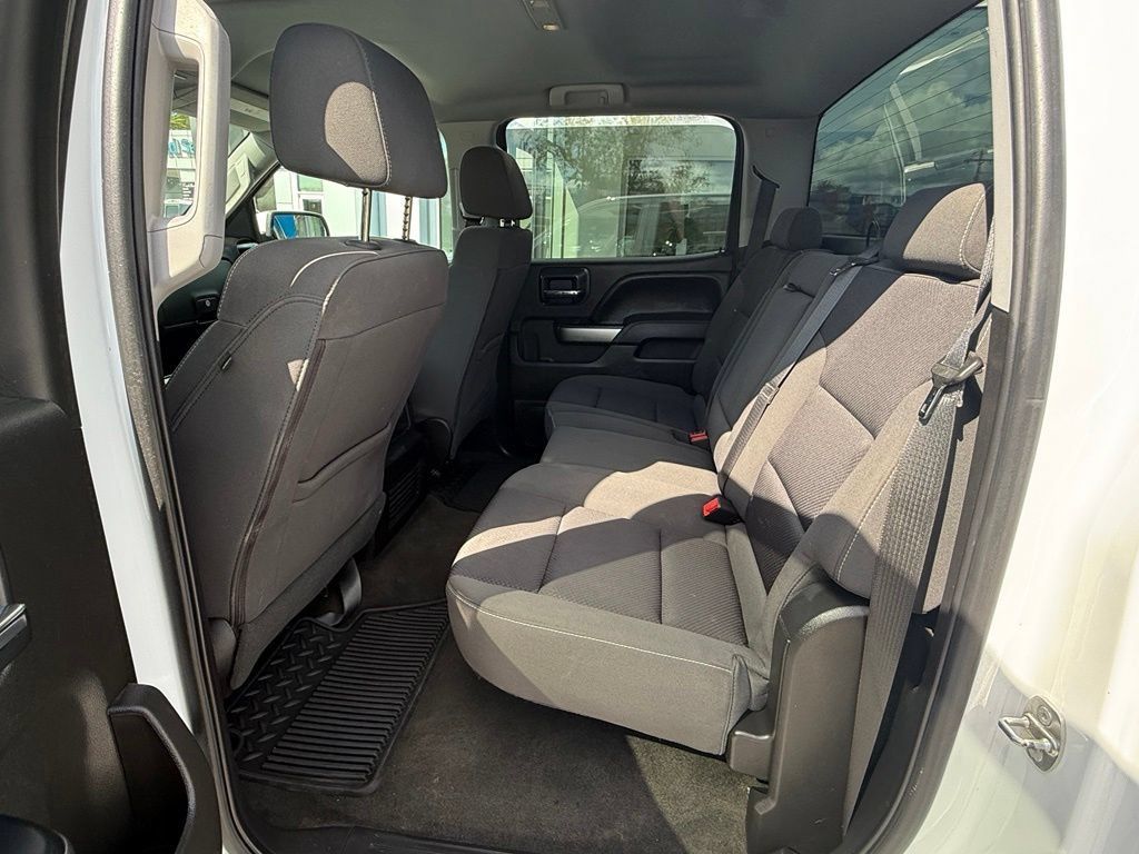 Used 2018 Chevrolet Silverado 1500 LT w/ LT Eassist Package RWD image 17