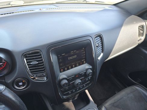 Used 2019 Dodge Durango GT image 32
