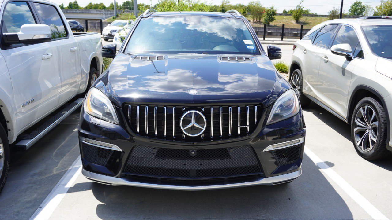 Used 2015 Mercedes-Benz ML 63 AMG 4MATIC image 2