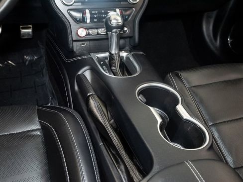 Used 2019 Ford Mustang GT Premium w/ Equipment Group 401A RWD image 20