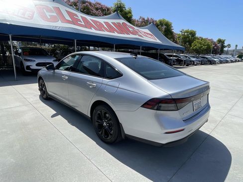 Certified 2025 Honda Accord SE image 29