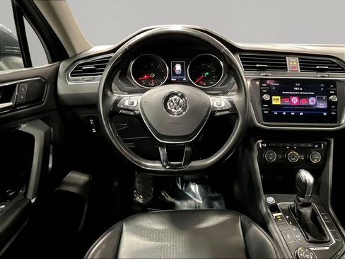 Used 2018 Volkswagen Tiguan SE AWD/4WD image 8