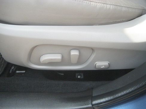 Used 2015 Subaru Forester 2.5i Touring w/ Eyesight & Navigation System AWD/4WD image 14