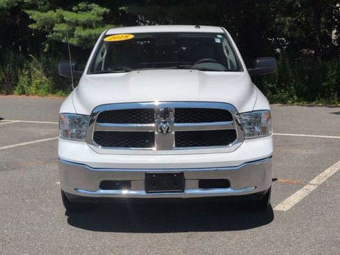 Used 2018 RAM 1500 Classic SLT AWD/4WD image 2
