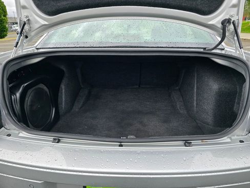 Used 2006 Chrysler 300 SRT8 w/ SRT Option Group II RWD image 15