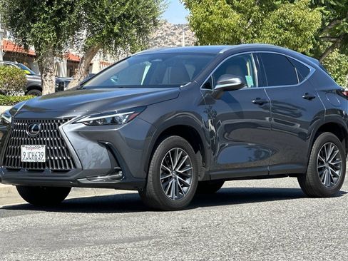 Used 2024 Lexus NX 250 FWD w/ Cold Area Package image 8