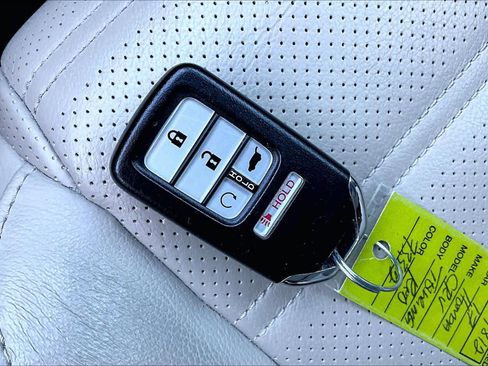 Used 2017 Honda CR-V Touring image 14