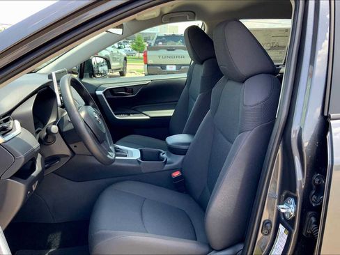 New 2025 Toyota RAV4 LE image 9