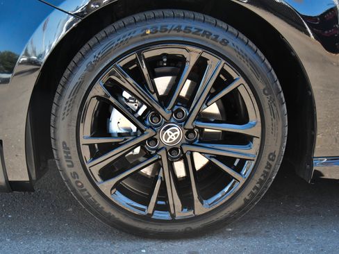 Used 2026 Toyota Camry SE w/ Convenience Package FWD image 12