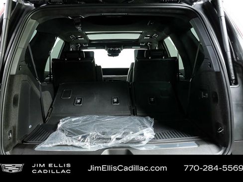 Used 2026 Cadillac Escalade Platinum Sport w/ LPO, ONYX Package image 7