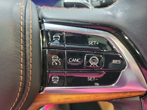Used 2023 Jeep Grand Cherokee Summit AWD/4WD image 37