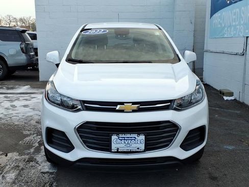 Used 2022 Chevrolet Trax LS w/ Tint and Cruise Package AWD/4WD image 2
