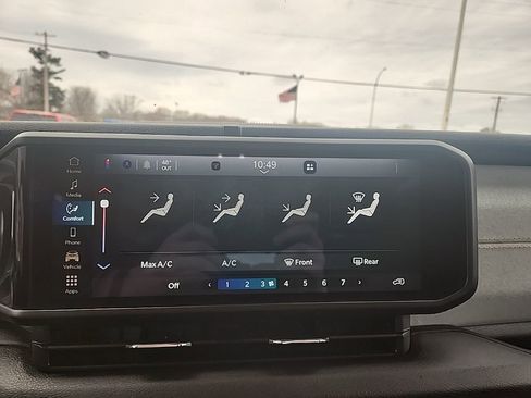 Used 2024 Jeep Wrangler Sport S image 17