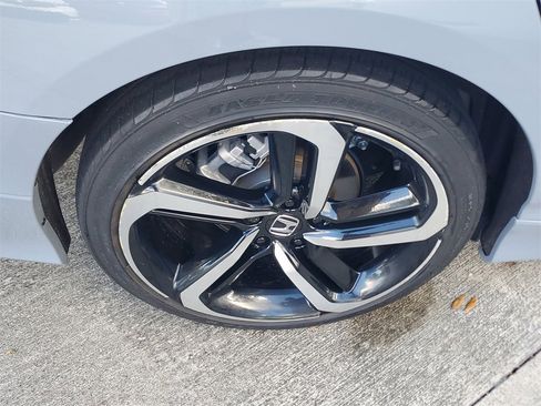 Used 2022 Honda Accord Sport image 9