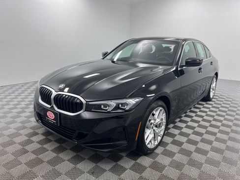 Used 2025 BMW 330i xDrive Sedan w/ Premium Package image 2