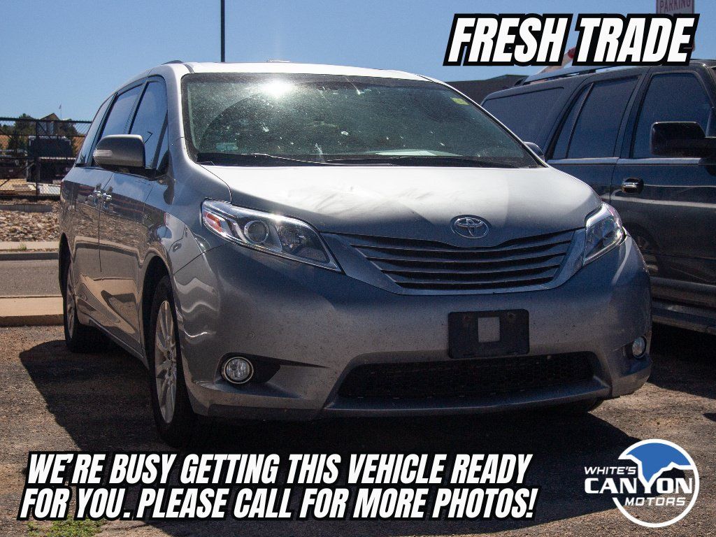 Used 2017 Toyota Sienna Limited Premium AWD/4WD image 1