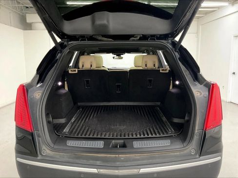 Used 2017 Cadillac XT5 Luxury w/ Driver Awareness Package FWD image 46